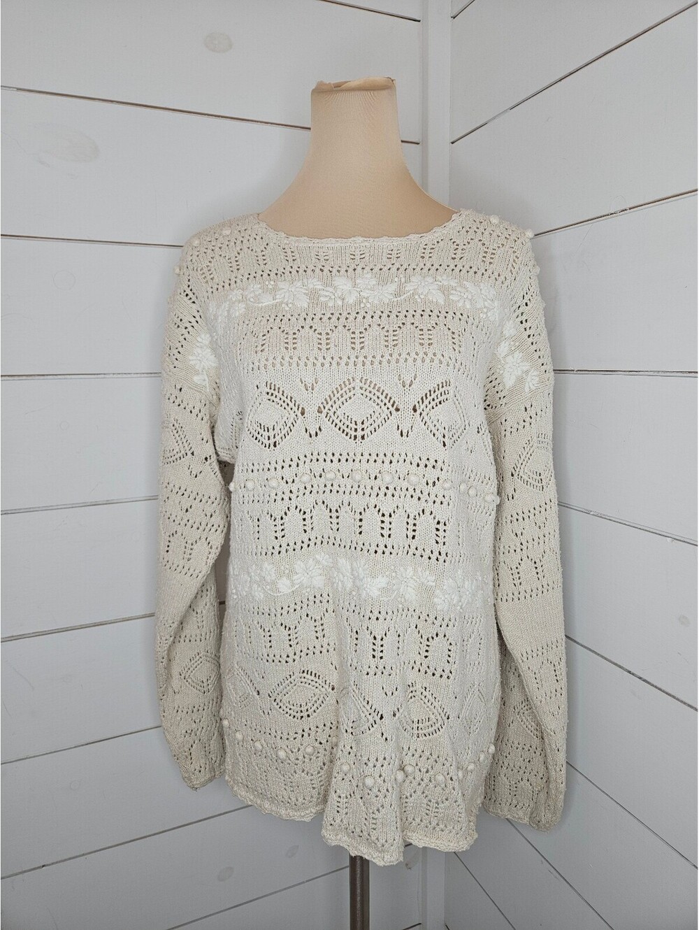 Vintage Russ Classic medium cream & white floral & pointelle details sweater